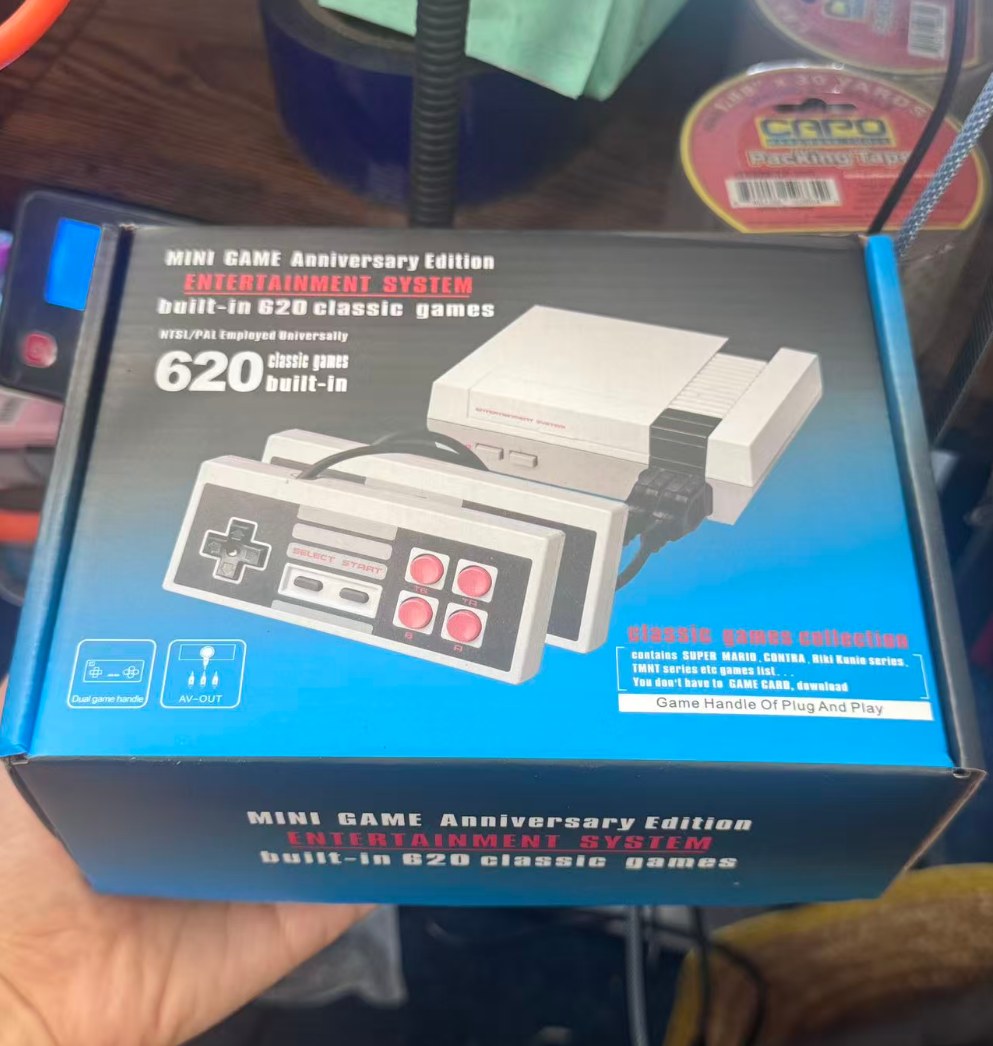 620 Game Console: Product photo